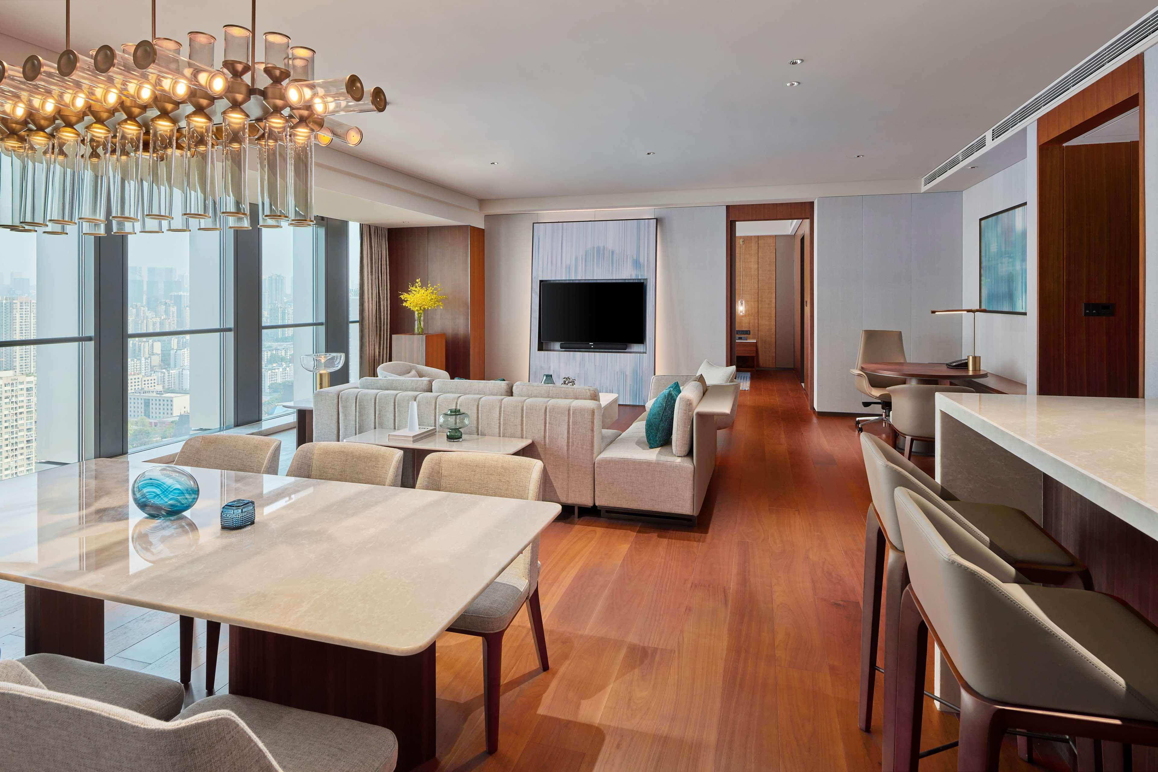 Hilton Chongqing Liangjiang New Area Hotel Екстериор снимка