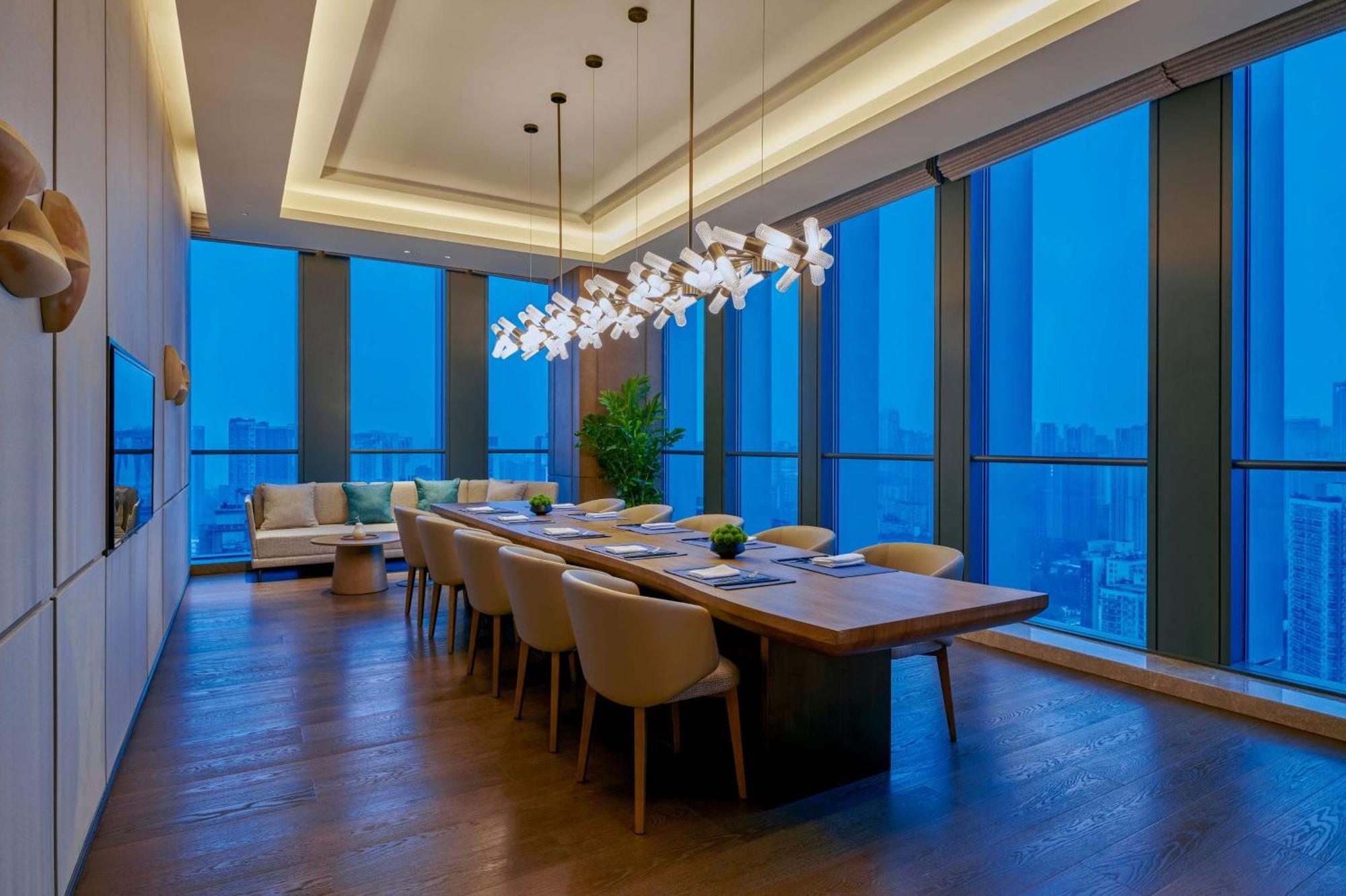 Hilton Chongqing Liangjiang New Area Hotel Екстериор снимка
